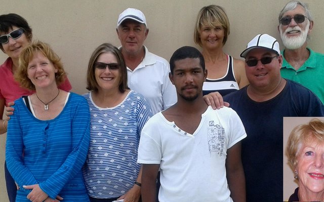 Agter vlnr: Celia van Blerck, DaniÃ«l Geldenhuys, Carien Gooding, Gerhard Germishuys. Voor vlnr: Lisel Joubert, Lyn Bouchier, Liandro Lodewyk en Eben Lourens. Inlas-foto: Alta van Niekerk.